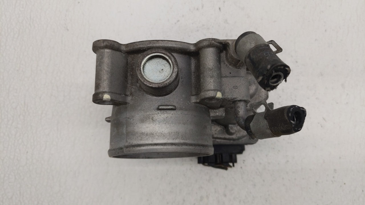 2014-2019 Kia Soul Throttle Body P/N:35100-2E000 Fits Fits 2011 2012 2013 2014 2015 2016 2017 2018 2019 OEM Used Auto Parts 