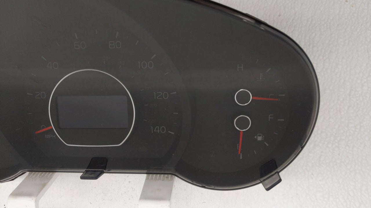 2014-2015 Kia Soul Instrument Cluster Speedometer Gauges P/N:94006-B2510 94006-B2520 Fits Fits 2014 2015 OEM Used Auto Parts