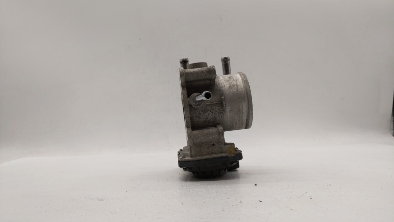 2012-2019 Kia Soul Throttle Body P/N:5302-1S02 35100-2B300 Fits Fits 2012 2013 2014 2015 2016 2017 2018 2019 OEM Used Auto P