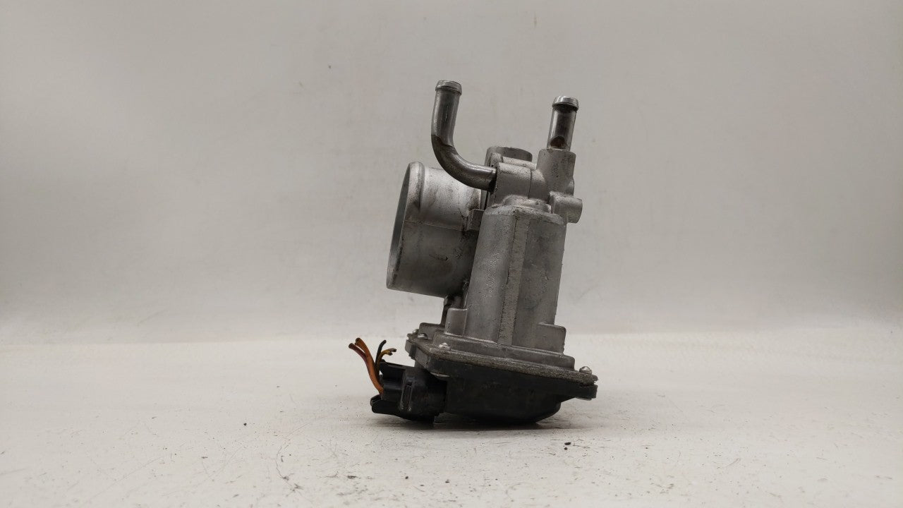 2012-2019 Kia Soul Throttle Body P/N:5302-1S02 35100-2B300 Fits Fits 2012 2013 2014 2015 2016 2017 2018 2019 OEM Used Auto P