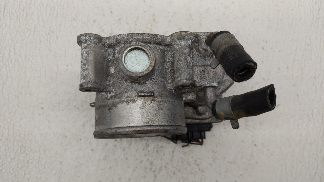 2014-2019 Kia Soul Throttle Body P/N:35100-2E000 Fits Fits 2011 2012 2013 2014 2015 2016 2017 2018 2019 OEM Used Auto Parts 