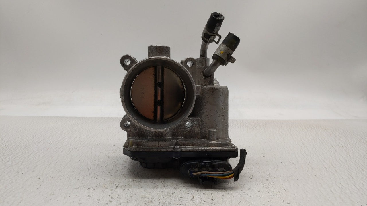 2014-2019 Kia Soul Throttle Body P/N:35100-2E000 Fits Fits 2011 2012 2013 2014 2015 2016 2017 2018 2019 OEM Used Auto Parts 