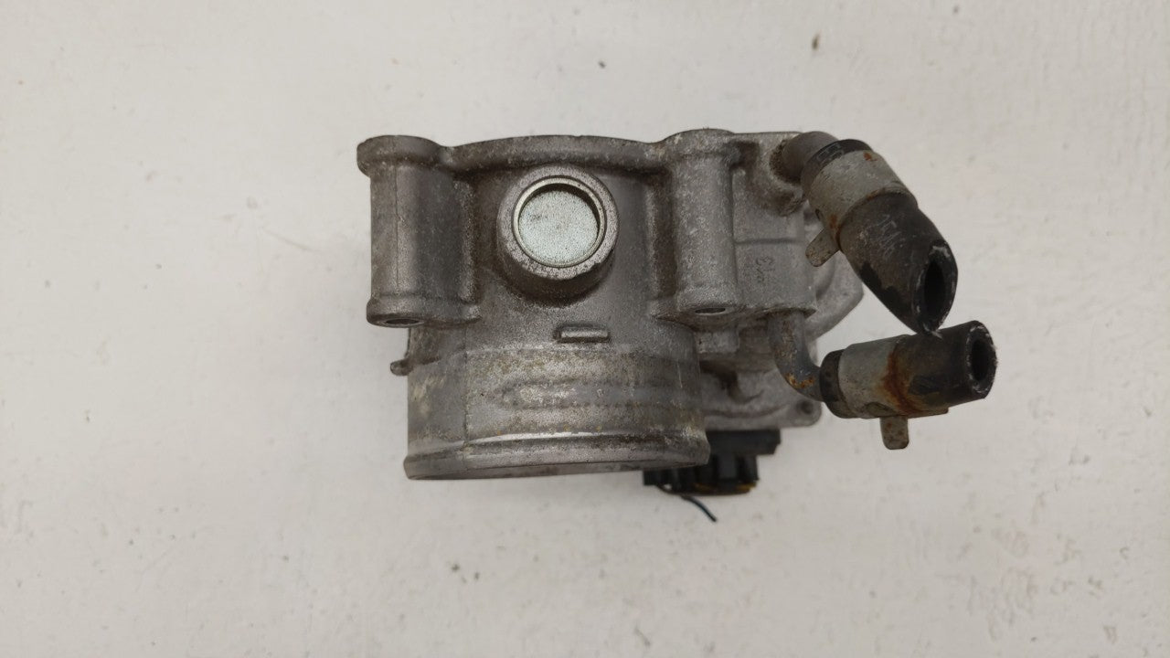 2014-2019 Kia Soul Throttle Body P/N:35100-2E000 Fits Fits 2011 2012 2013 2014 2015 2016 2017 2018 2019 OEM Used Auto Parts 