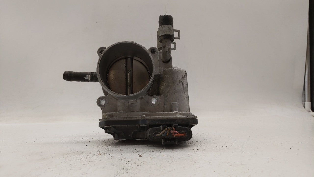 2012-2019 Kia Soul Throttle Body P/N:5302-1S02 35100-2B300 Fits Fits 2012 2013 2014 2015 2016 2017 2018 2019 OEM Used Auto P