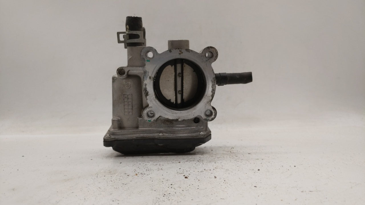 2012-2019 Kia Soul Throttle Body P/N:5302-1S02 35100-2B300 Fits Fits 2012 2013 2014 2015 2016 2017 2018 2019 OEM Used Auto P