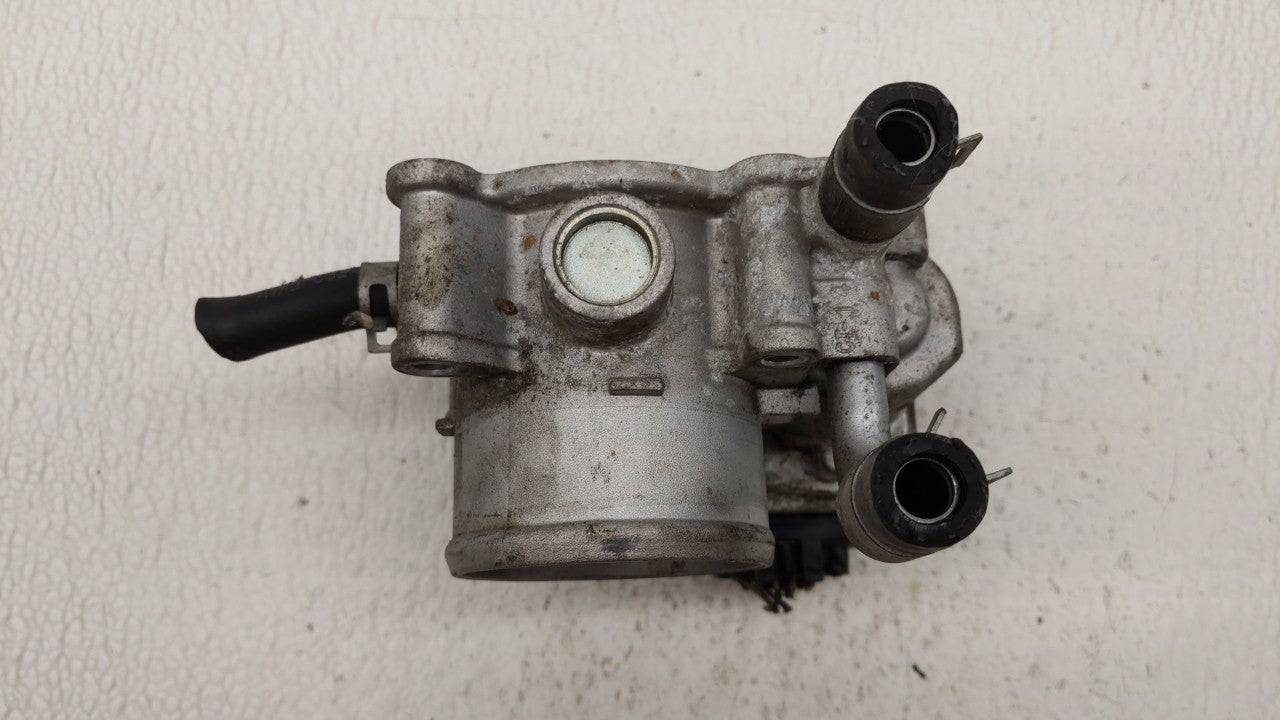 2012-2019 Kia Soul Throttle Body P/N:5302-1S02 35100-2B300 Fits Fits 2012 2013 2014 2015 2016 2017 2018 2019 OEM Used Auto P
