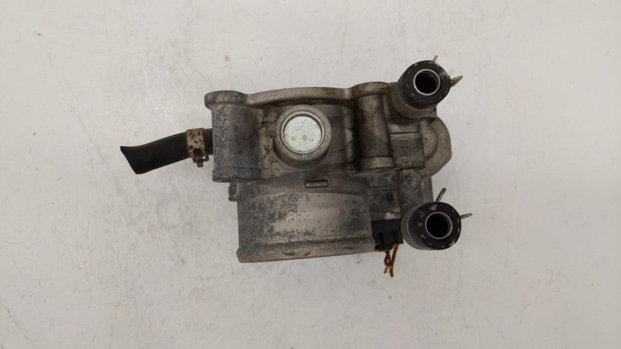 2012-2019 Kia Soul Throttle Body P/N:5302-1S02 35100-2B300 Fits Fits 2012 2013 2014 2015 2016 2017 2018 2019 OEM Used Auto P