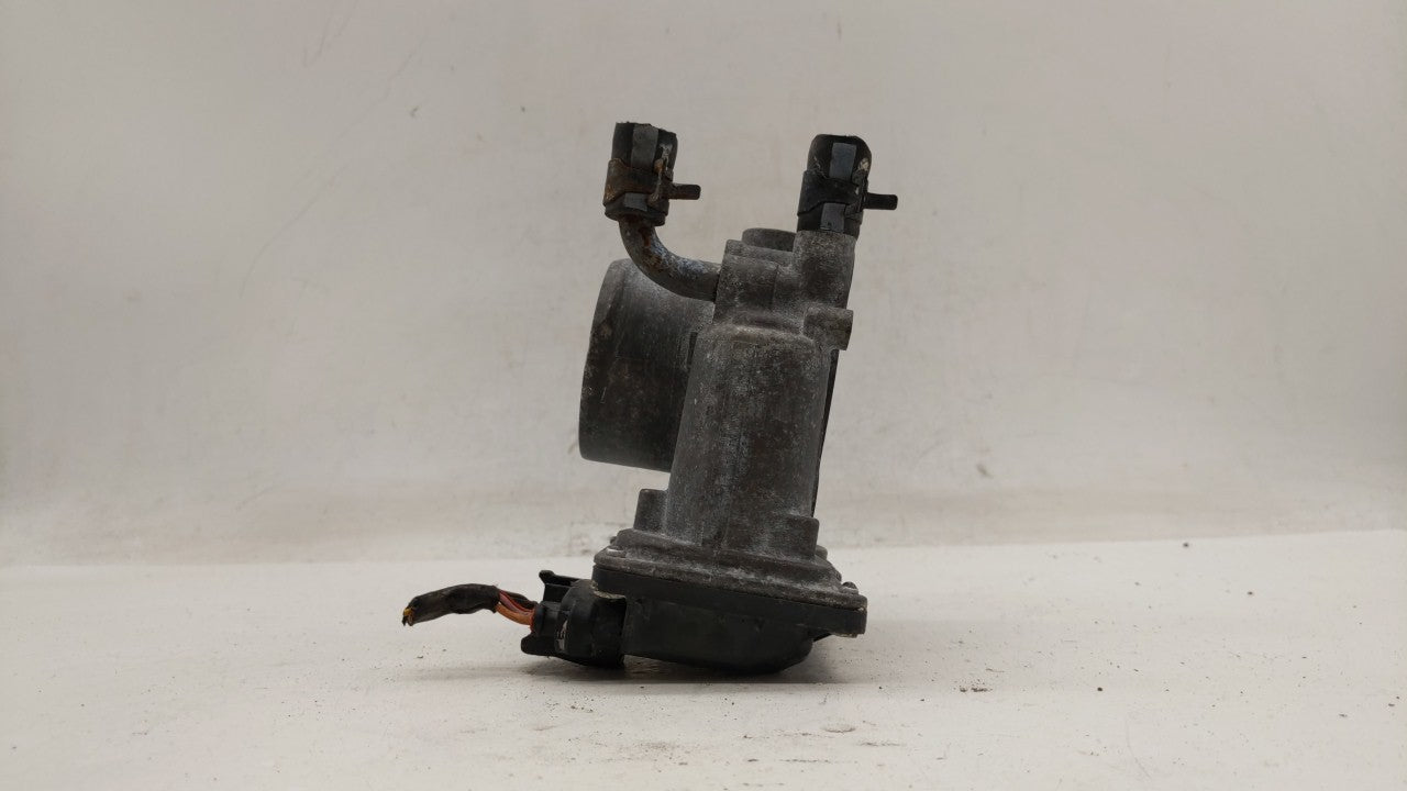 2012-2019 Kia Soul Throttle Body P/N:5302-1S02 35100-2B300 Fits Fits 2012 2013 2014 2015 2016 2017 2018 2019 OEM Used Auto P
