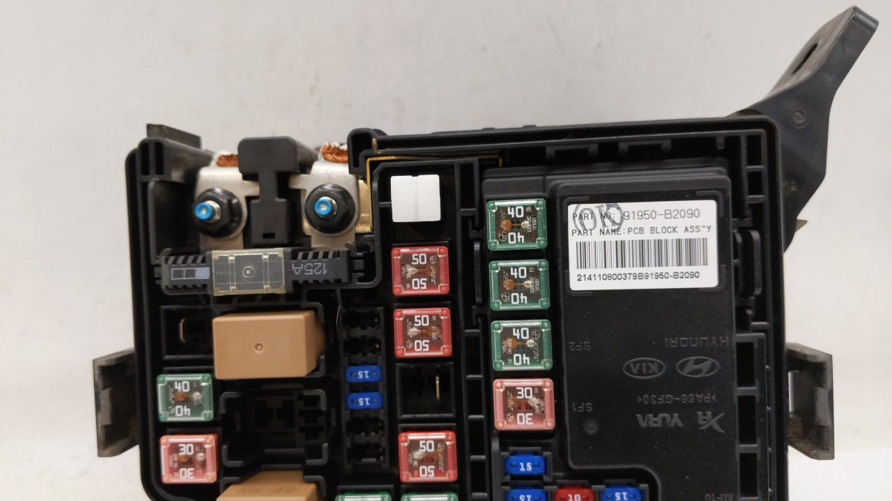 2015 Kia Soul Fusebox Fuse Box Panel Relay Module Fits OEM Used Auto Parts - Oemusedautoparts1.com