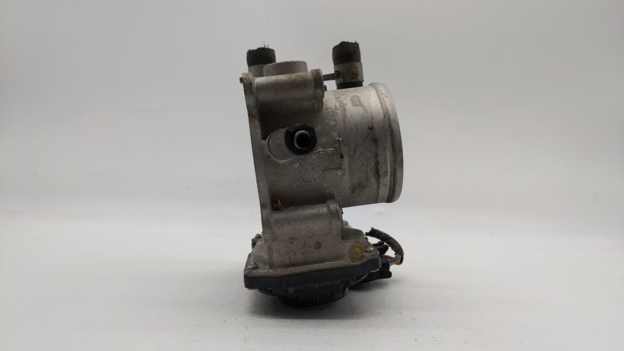 2012-2019 Kia Soul Throttle Body P/N:5302-1S02 35100-2B300 Fits Fits 2012 2013 2014 2015 2016 2017 2018 2019 OEM Used Auto P