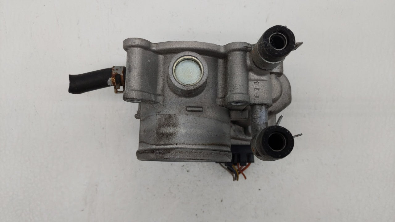 2012-2019 Kia Soul Throttle Body P/N:5302-1S02 35100-2B300 Fits Fits 2012 2013 2014 2015 2016 2017 2018 2019 OEM Used Auto P