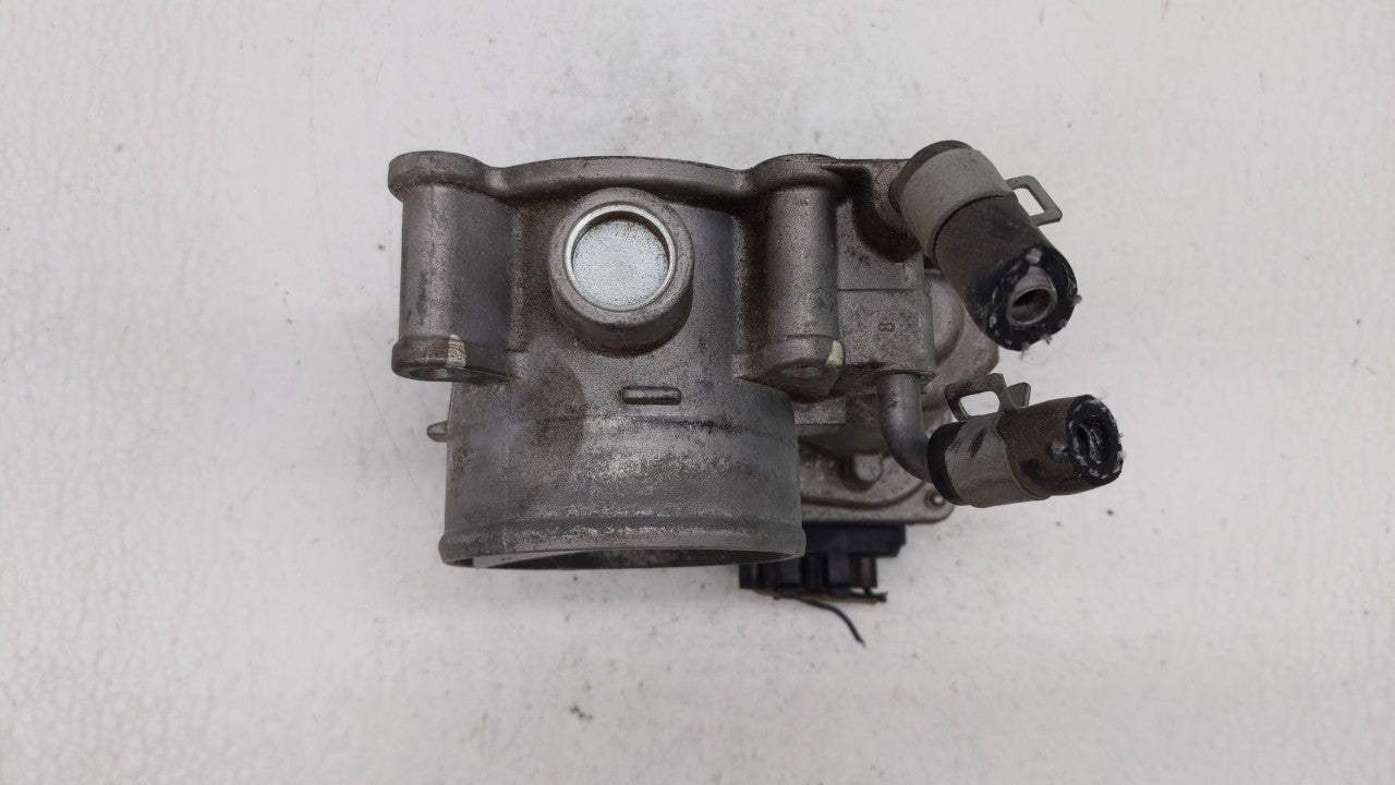 2014-2019 Kia Soul Throttle Body P/N:35100-2E000 Fits Fits 2011 2012 2013 2014 2015 2016 2017 2018 2019 OEM Used Auto Parts 