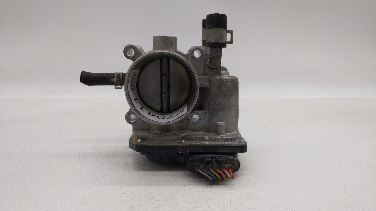 2012-2019 Kia Soul Throttle Body P/N:5302-1S02 35100-2B300 Fits Fits 2012 2013 2014 2015 2016 2017 2018 2019 OEM Used Auto P