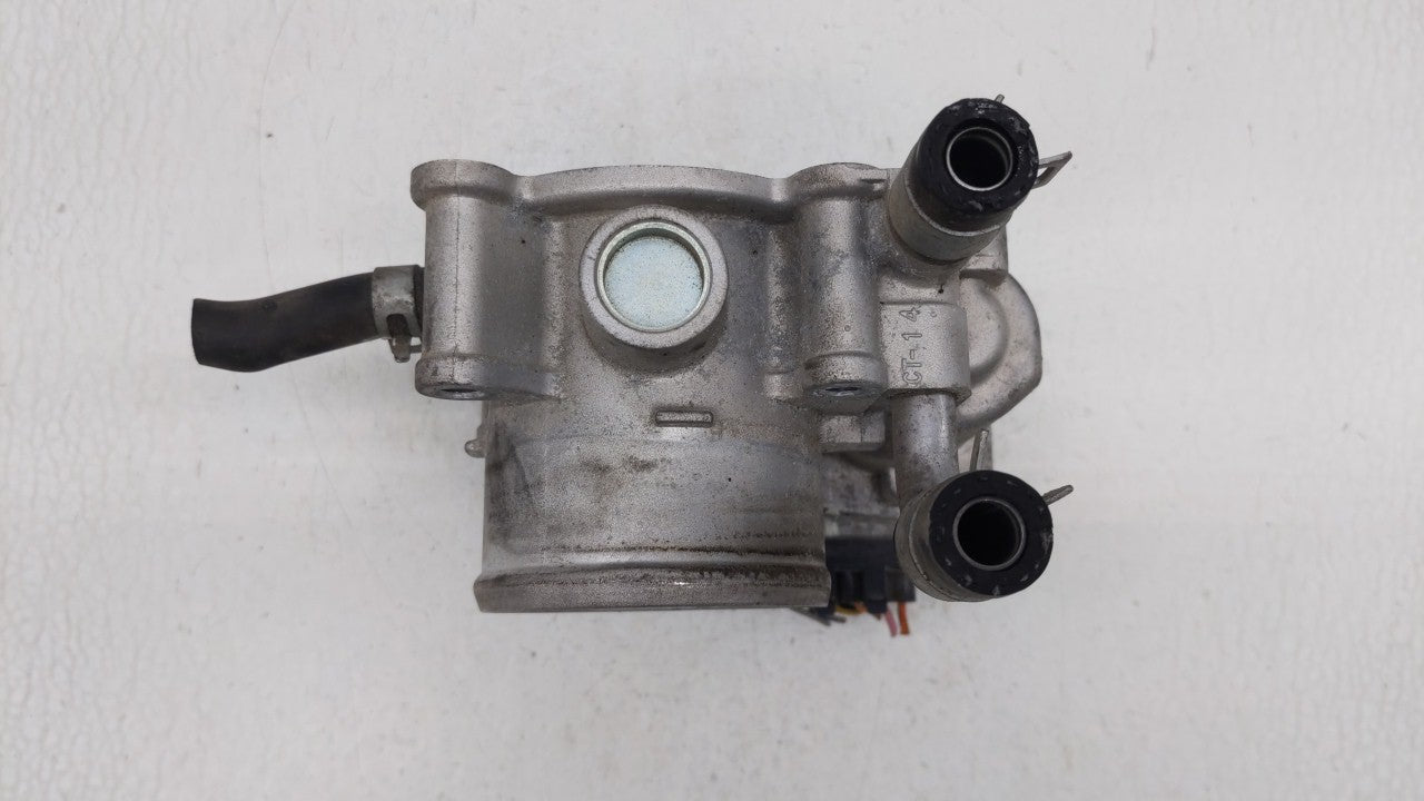 2012-2019 Kia Soul Throttle Body P/N:5302-1S02 35100-2B300 Fits Fits 2012 2013 2014 2015 2016 2017 2018 2019 OEM Used Auto P