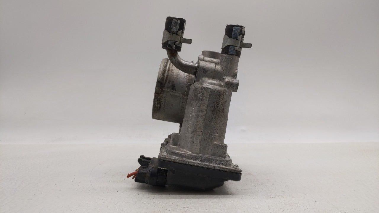 2012-2019 Kia Soul Throttle Body P/N:5302-1S02 35100-2B300 Fits Fits 2012 2013 2014 2015 2016 2017 2018 2019 OEM Used Auto P