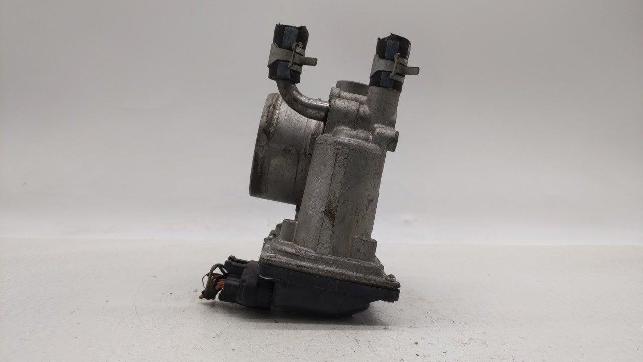2012-2019 Kia Soul Throttle Body P/N:5302-1S02 35100-2B300 Fits Fits 2012 2013 2014 2015 2016 2017 2018 2019 OEM Used Auto P