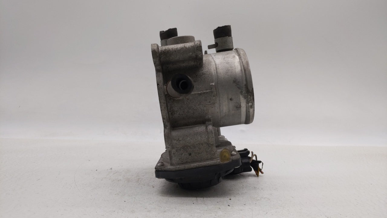 2012-2019 Kia Soul Throttle Body P/N:5302-1S02 35100-2B300 Fits Fits 2012 2013 2014 2015 2016 2017 2018 2019 OEM Used Auto P