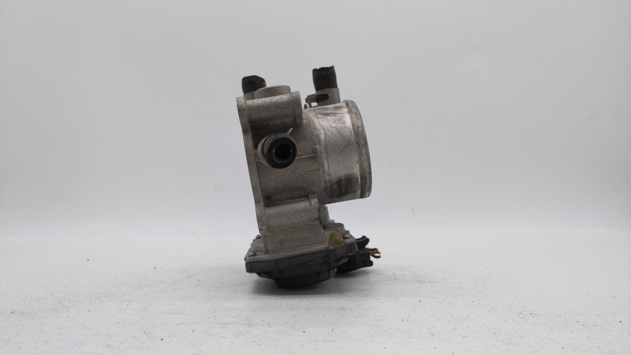 2012-2019 Kia Soul Throttle Body P/N:5302-1S02 35100-2B300 Fits Fits 2012 2013 2014 2015 2016 2017 2018 2019 OEM Used Auto P