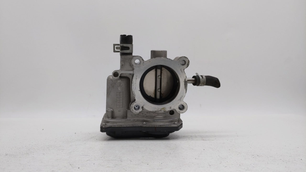 2012-2019 Kia Soul Throttle Body P/N:5302-1S02 35100-2B300 Fits Fits 2012 2013 2014 2015 2016 2017 2018 2019 OEM Used Auto P