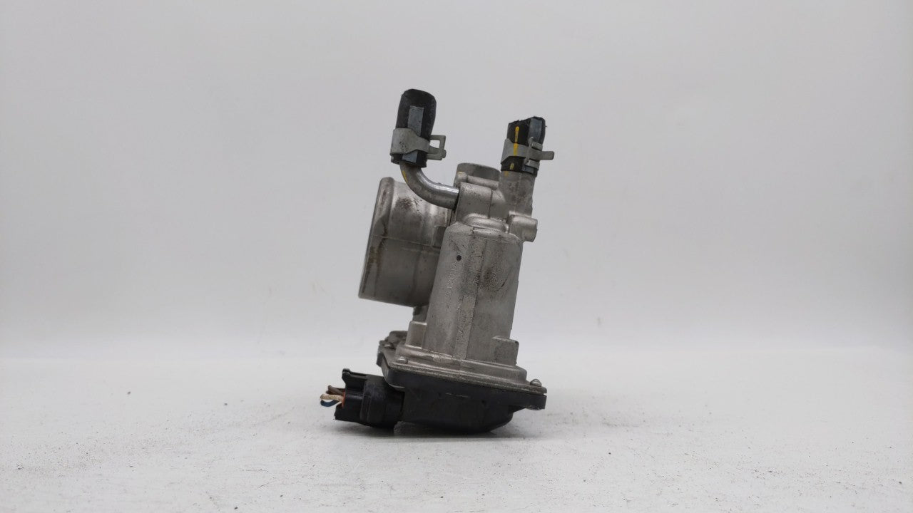 2012-2019 Kia Soul Throttle Body P/N:5302-1S02 35100-2B300 Fits Fits 2012 2013 2014 2015 2016 2017 2018 2019 OEM Used Auto P