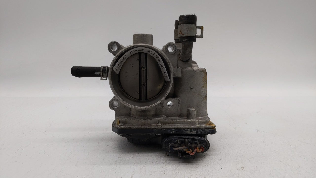 2012-2019 Kia Soul Throttle Body P/N:5302-1S02 35100-2B300 Fits Fits 2012 2013 2014 2015 2016 2017 2018 2019 OEM Used Auto P