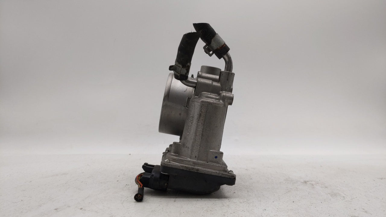2014-2019 Kia Soul Throttle Body P/N:35100-2E000 Fits Fits 2011 2012 2013 2014 2015 2016 2017 2018 2019 OEM Used Auto Parts 
