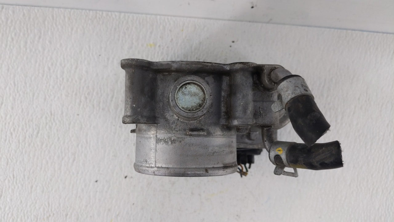 2014-2019 Kia Soul Throttle Body P/N:35100-2E000 Fits Fits 2011 2012 2013 2014 2015 2016 2017 2018 2019 OEM Used Auto Parts 