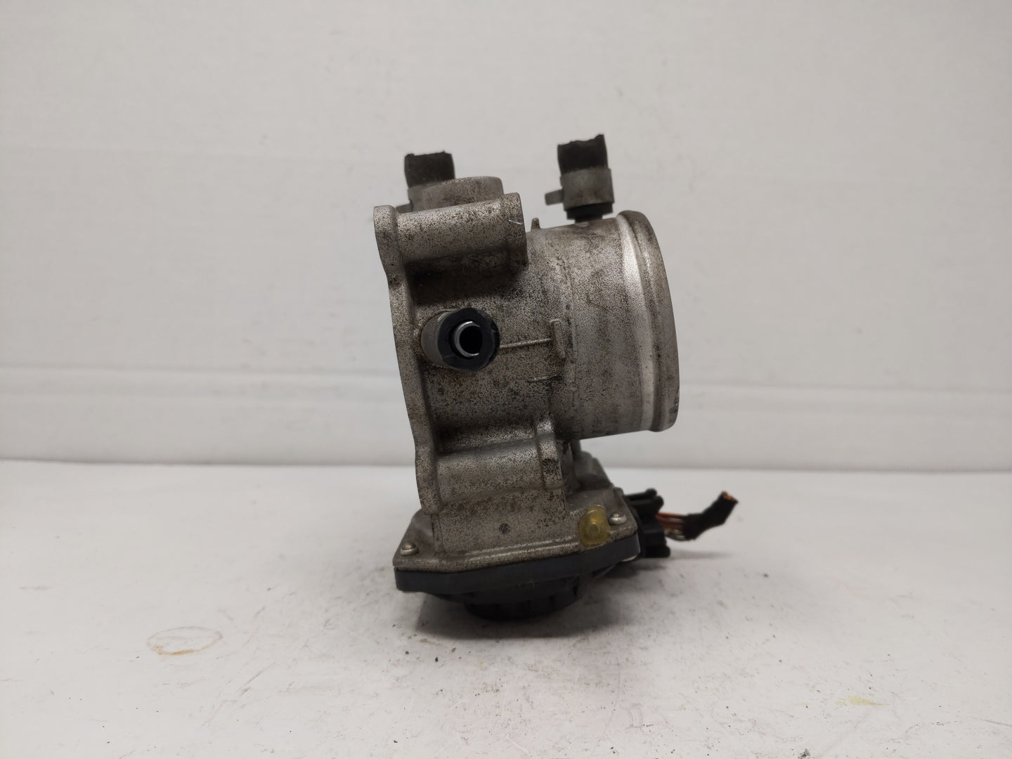 2012-2019 Kia Soul Throttle Body P/N:35100-2B310 5302-1S02, 35100-2B300 Fits Fits 2012 2013 2014 2015 2016 2017 2018 2019 OE
