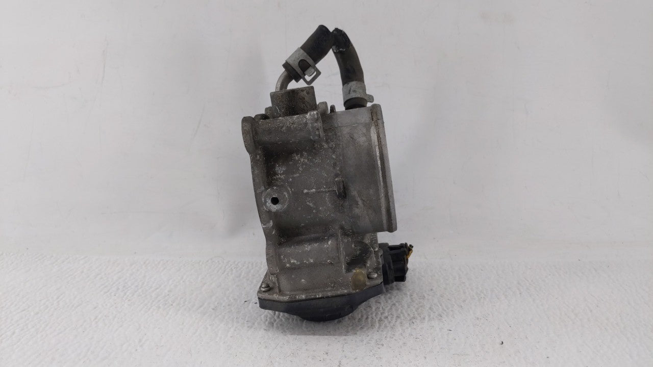 2014-2019 Kia Soul Throttle Body P/N:35100-2E710 35100-2E000 Fits Fits 2011 2012 2013 2014 2015 2016 2017 2018 2019 OEM Used