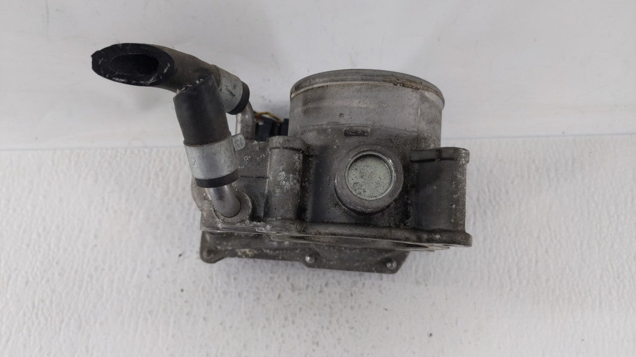 2014-2019 Kia Soul Throttle Body P/N:35100-2E710 35100-2E000 Fits Fits 2011 2012 2013 2014 2015 2016 2017 2018 2019 OEM Used