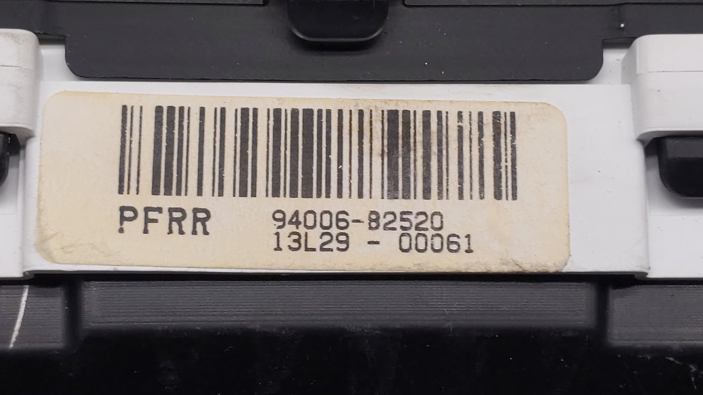 2014-2015 Kia Soul Instrument Cluster Speedometer Gauges P/N:94006-B2510 94006-B2520 Fits Fits 2014 2015 OEM Used Auto Parts