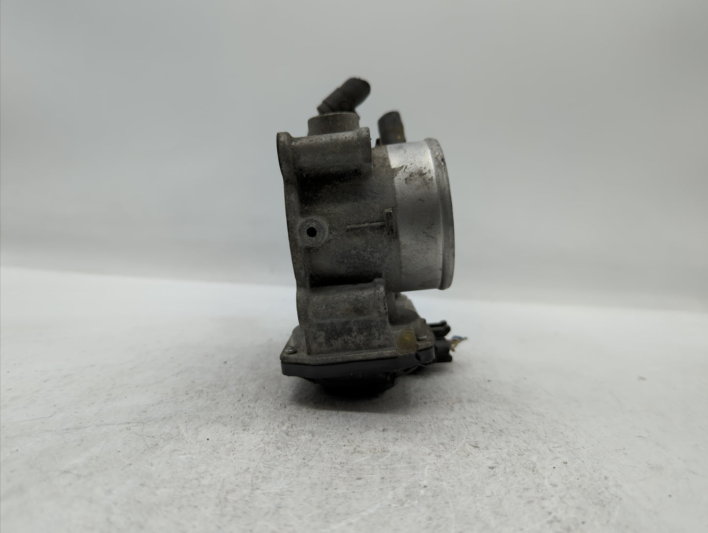 2014-2019 Kia Soul Throttle Body P/N:35100-2E710 35100-2E000 Fits Fits 2011 2012 2013 2014 2015 2016 2017 2018 2019 OEM Used