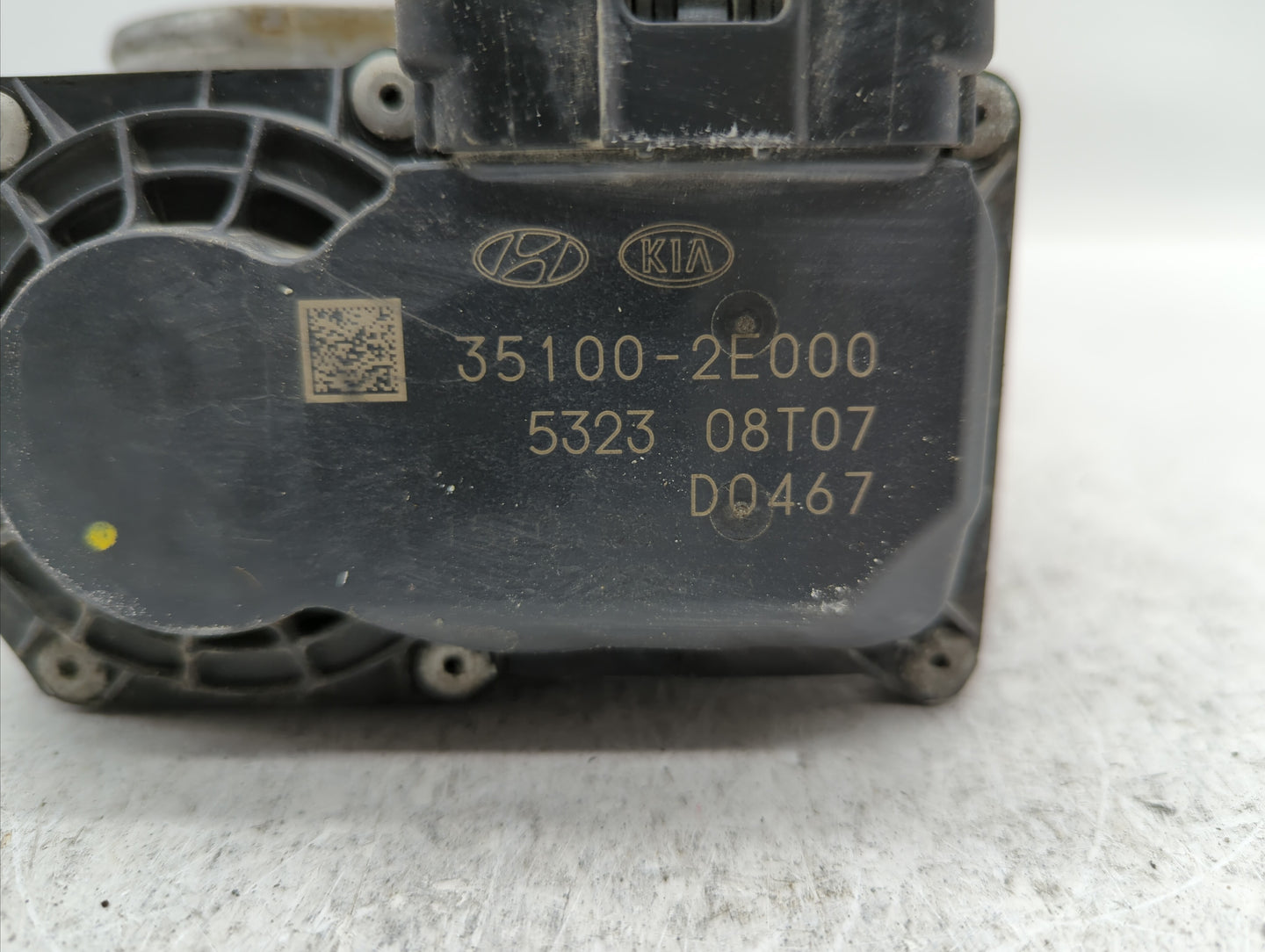 2014-2019 Kia Soul Throttle Body P/N:35100-2E710 35100-2E000 Fits Fits 2011 2012 2013 2014 2015 2016 2017 2018 2019 OEM Used