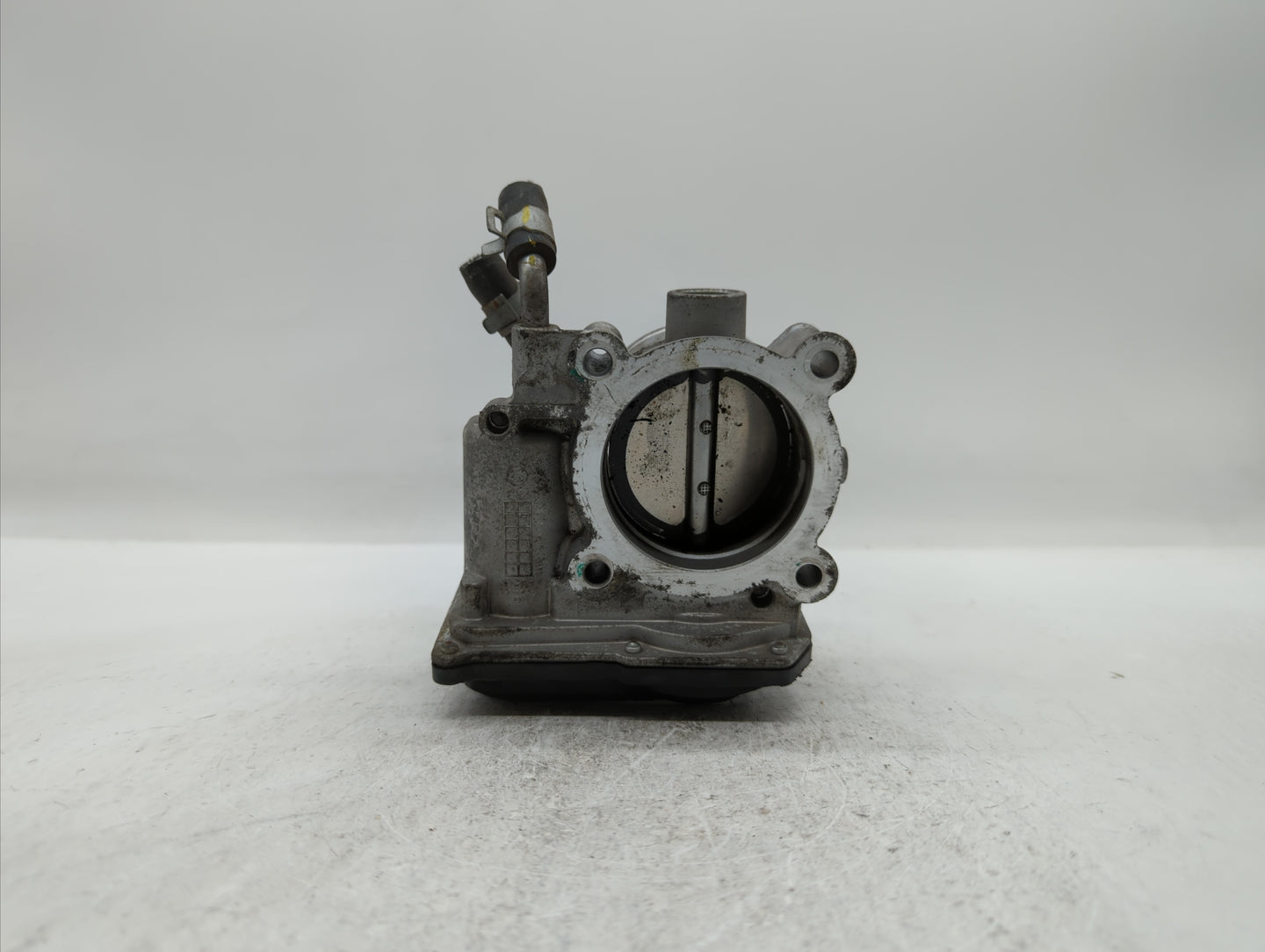 2014-2019 Kia Soul Throttle Body P/N:35100-2E710 35100-2E000 Fits Fits 2011 2012 2013 2014 2015 2016 2017 2018 2019 OEM Used