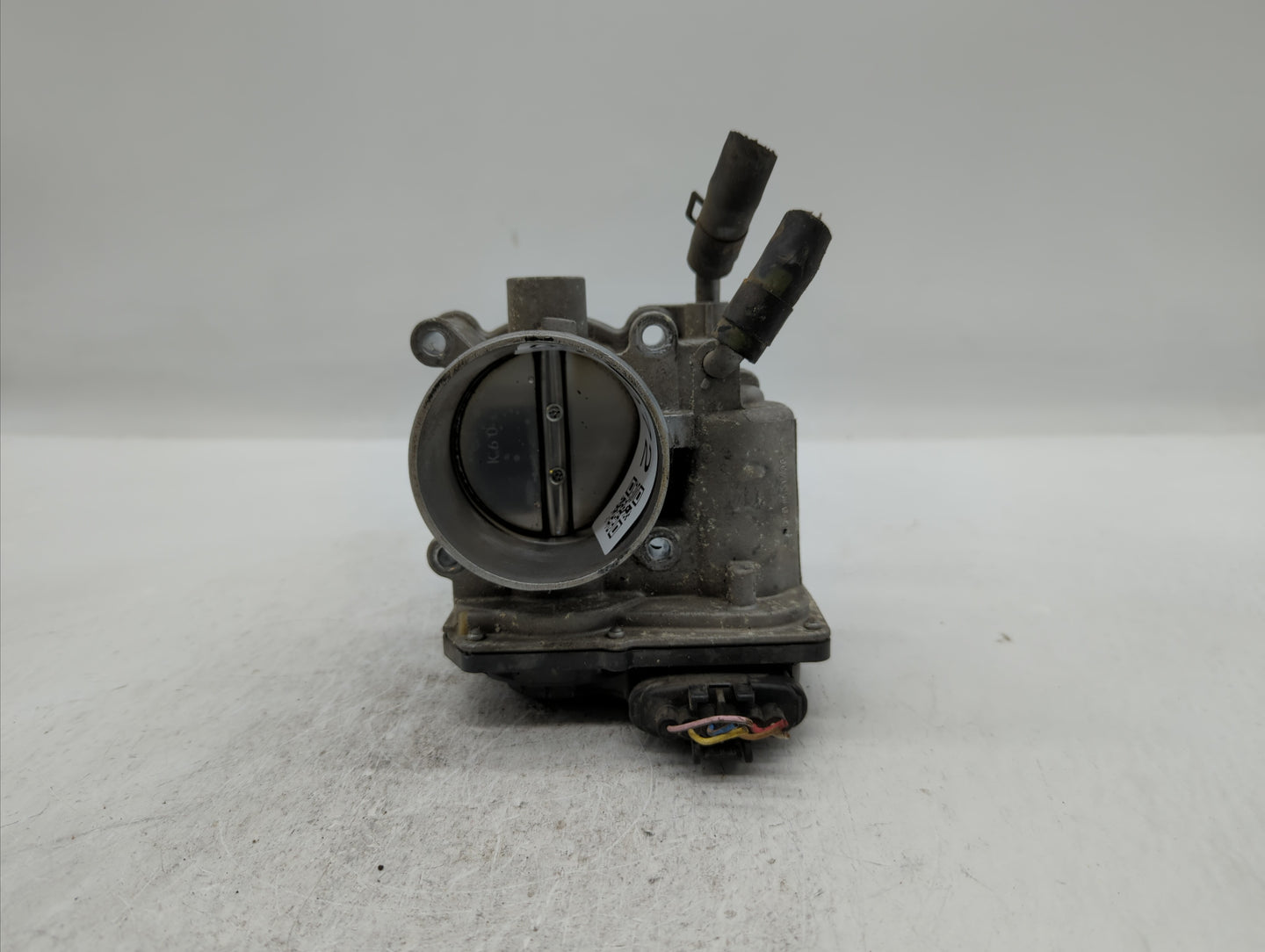2014-2019 Kia Soul Throttle Body P/N:35100-2E710 35100-2E000 Fits Fits 2011 2012 2013 2014 2015 2016 2017 2018 2019 OEM Used