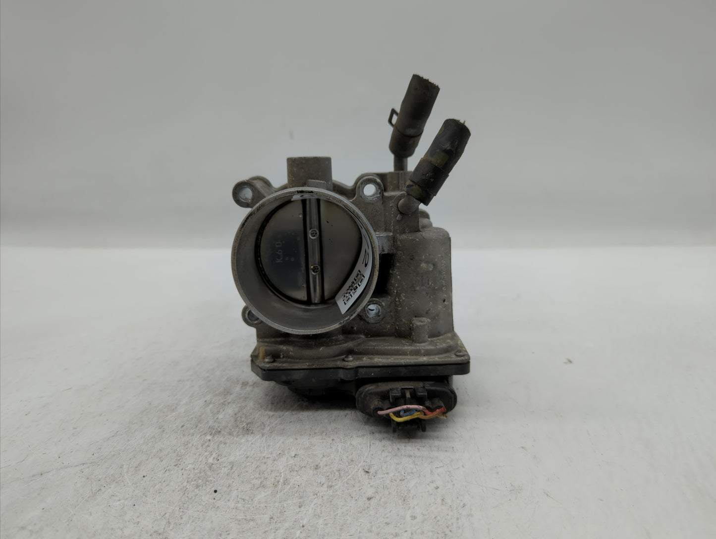 2014-2019 Kia Soul Throttle Body P/N:35100-2E710 35100-2E000 Fits Fits 2011 2012 2013 2014 2015 2016 2017 2018 2019 OEM Used