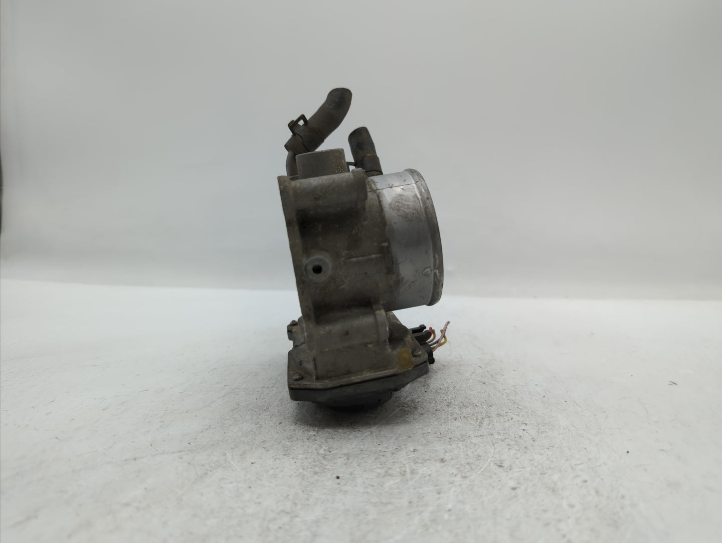 2014-2019 Kia Soul Throttle Body P/N:35100-2E710 35100-2E000 Fits Fits 2011 2012 2013 2014 2015 2016 2017 2018 2019 OEM Used