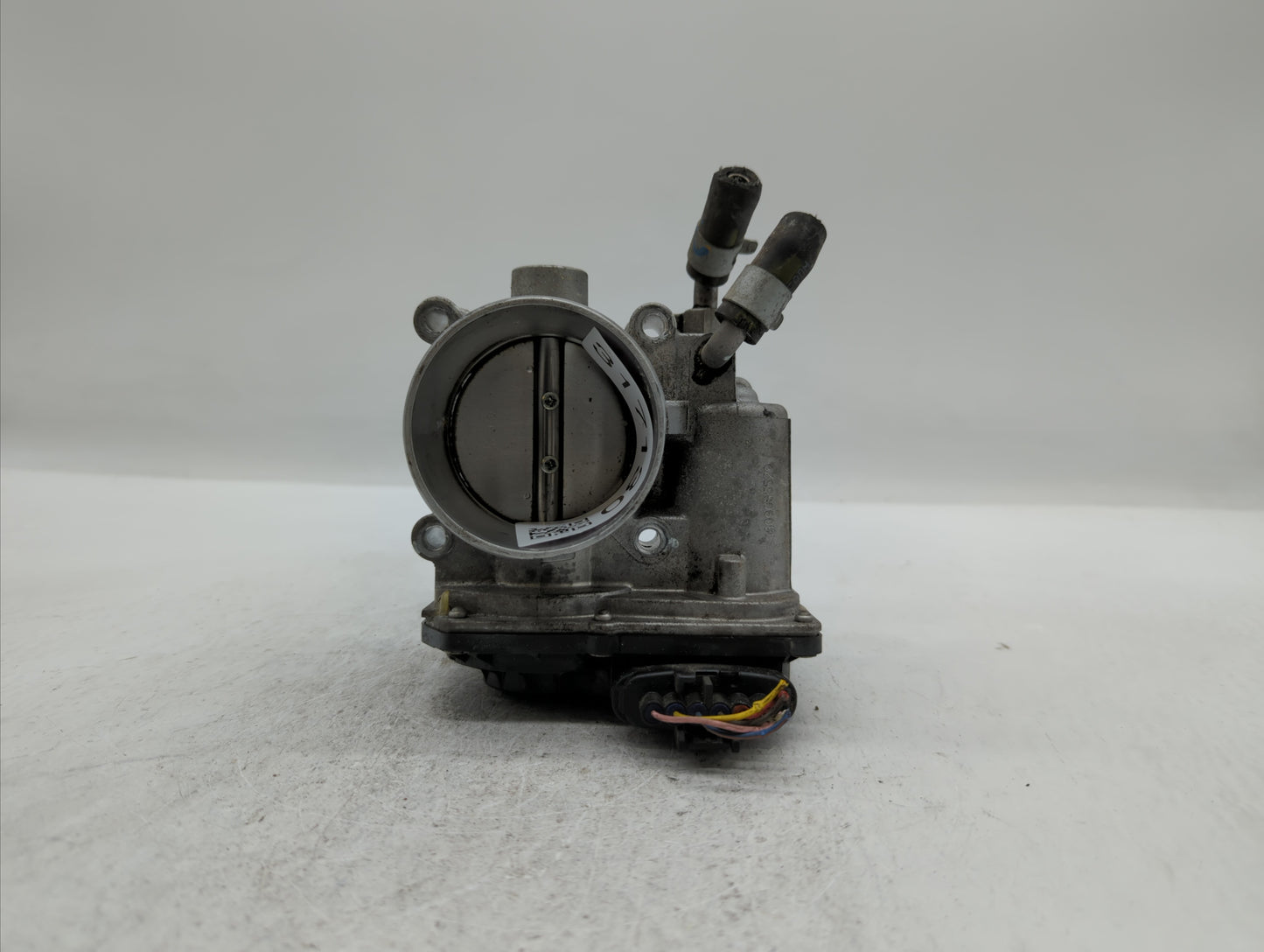 2014-2019 Kia Soul Throttle Body P/N:35100-2E710 35100-2E000 Fits Fits 2011 2012 2013 2014 2015 2016 2017 2018 2019 OEM Used