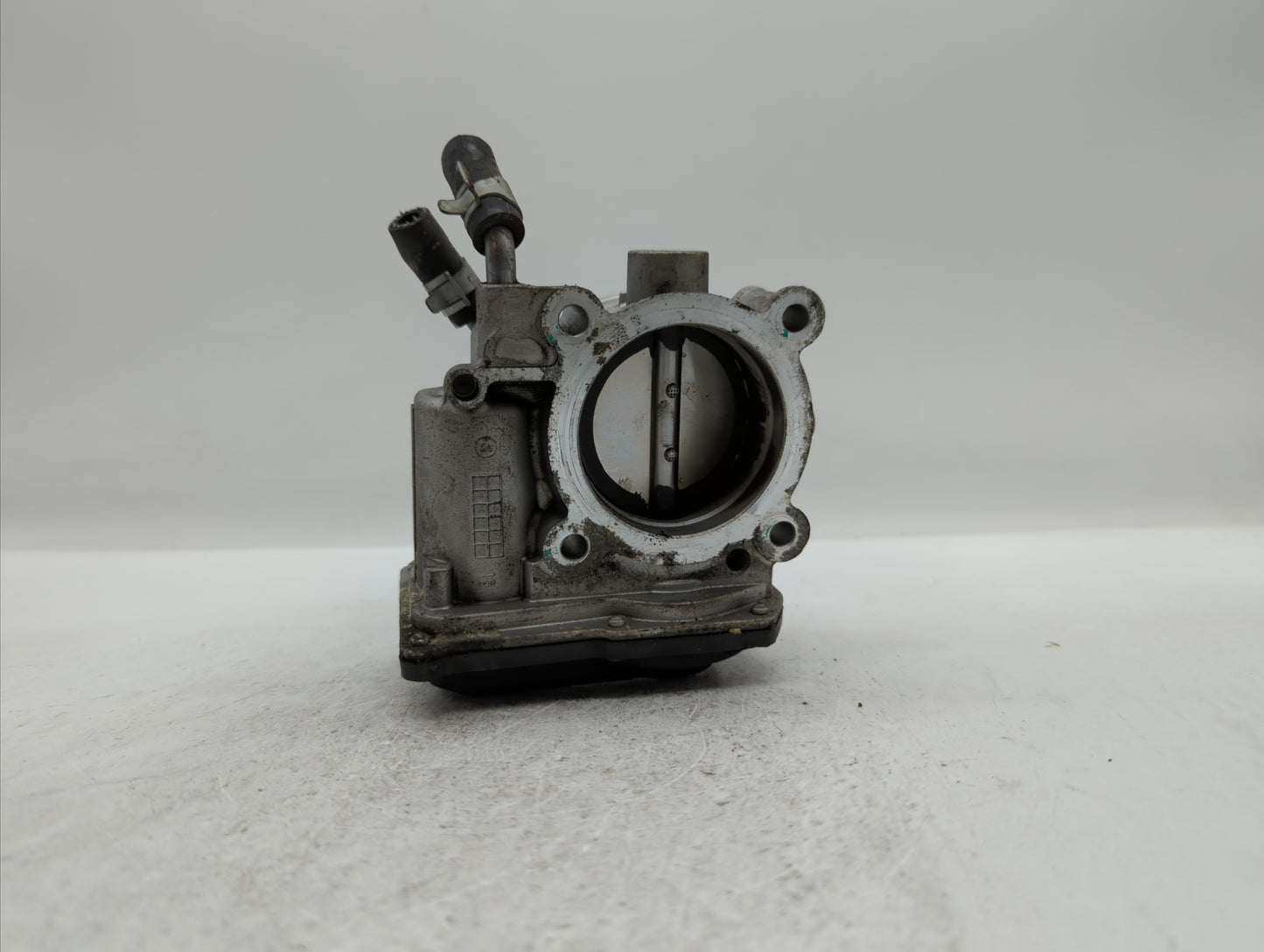 2014-2019 Kia Soul Throttle Body P/N:35100-2E710 35100-2E000 Fits Fits 2011 2012 2013 2014 2015 2016 2017 2018 2019 OEM Used