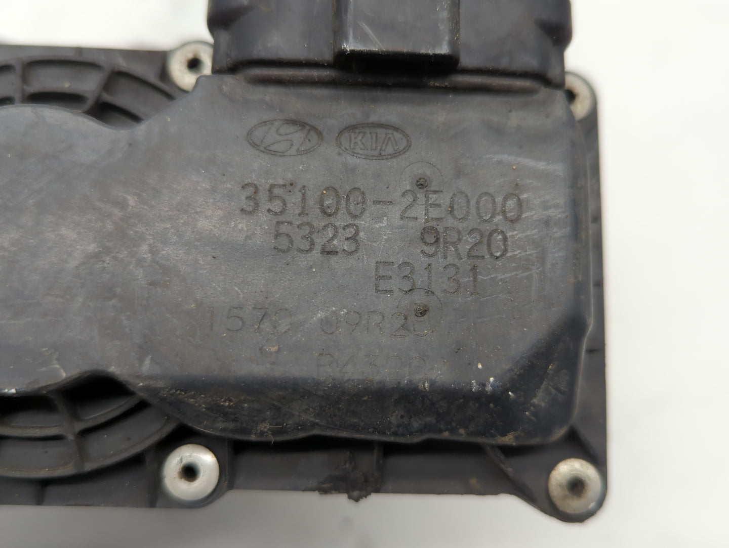 2014-2019 Kia Soul Throttle Body P/N:35100-2E710 35100-2E000 Fits Fits 2011 2012 2013 2014 2015 2016 2017 2018 2019 OEM Used