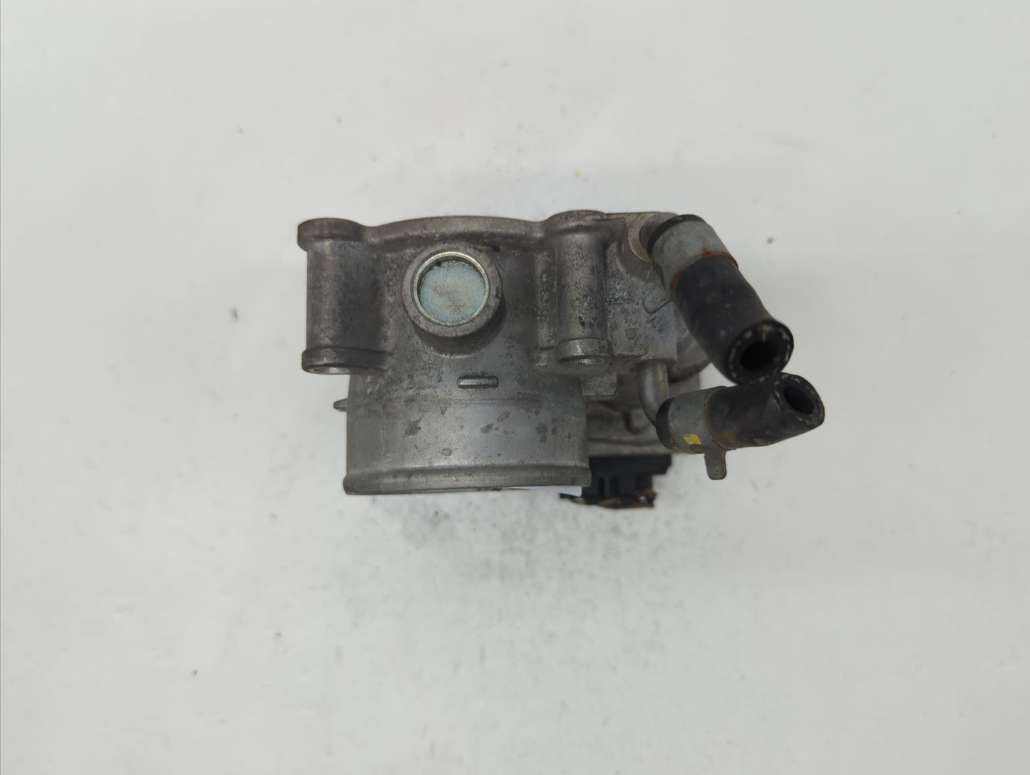 2014-2019 Kia Soul Throttle Body P/N:35100-2E710 35100-2E000 Fits Fits 2011 2012 2013 2014 2015 2016 2017 2018 2019 OEM Used