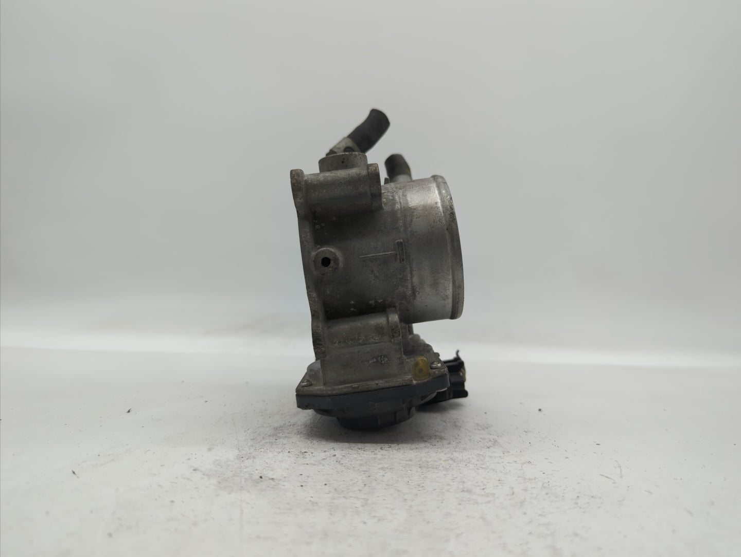2014-2019 Kia Soul Throttle Body P/N:35100-2E710 35100-2E000 Fits Fits 2011 2012 2013 2014 2015 2016 2017 2018 2019 OEM Used