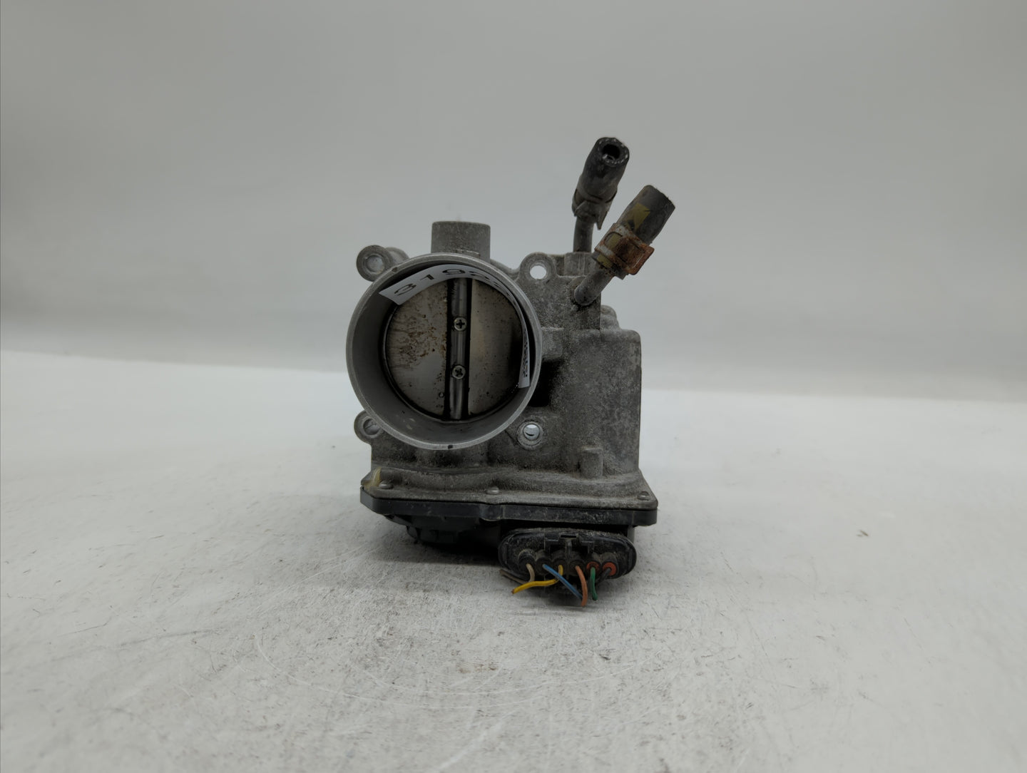 2014-2019 Kia Soul Throttle Body P/N:35100-2E710 35100-2E000 Fits Fits 2011 2012 2013 2014 2015 2016 2017 2018 2019 OEM Used