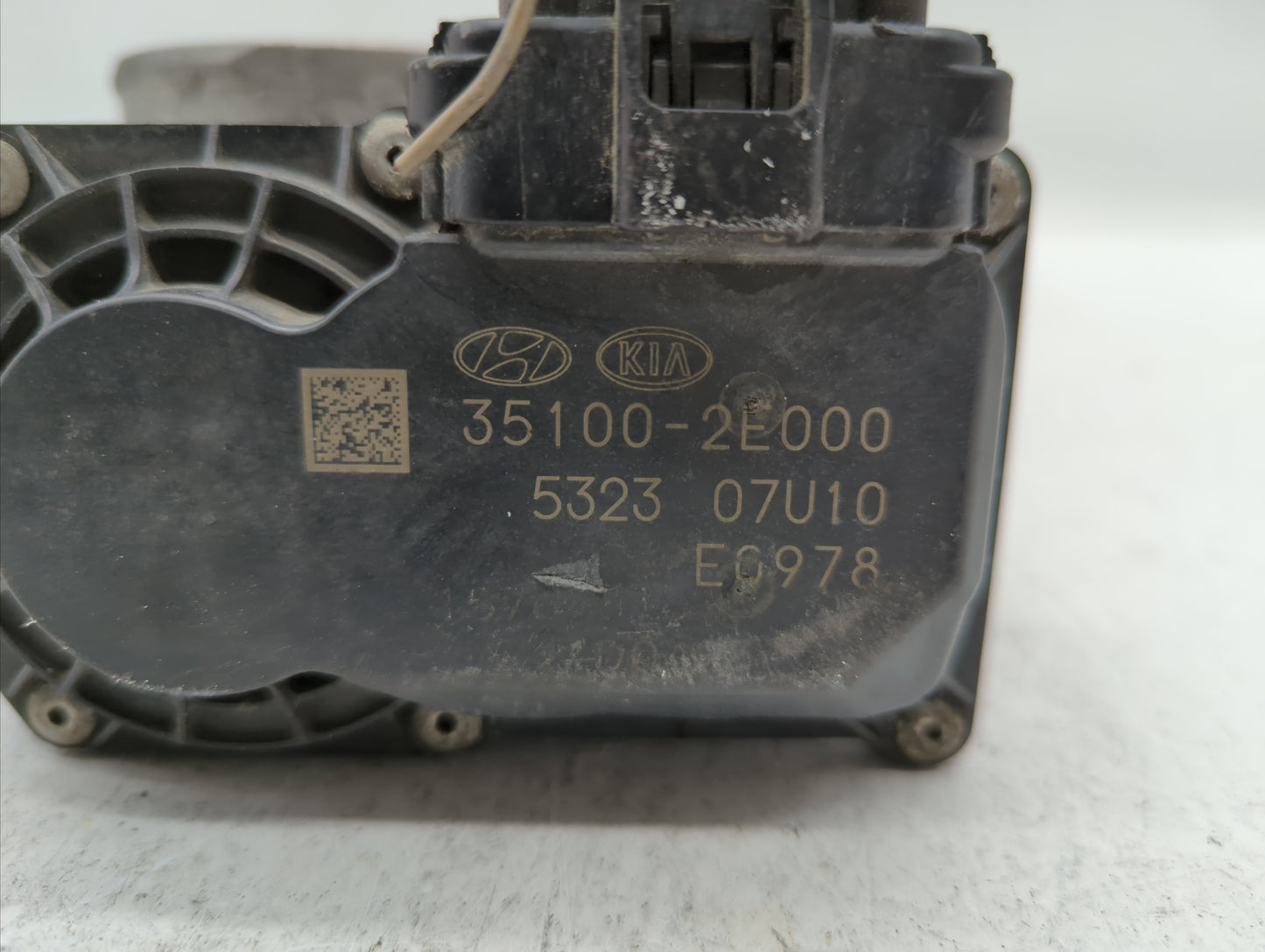 2014-2019 Kia Soul Throttle Body P/N:35100-2E710 35100-2E000 Fits Fits 2011 2012 2013 2014 2015 2016 2017 2018 2019 OEM Used