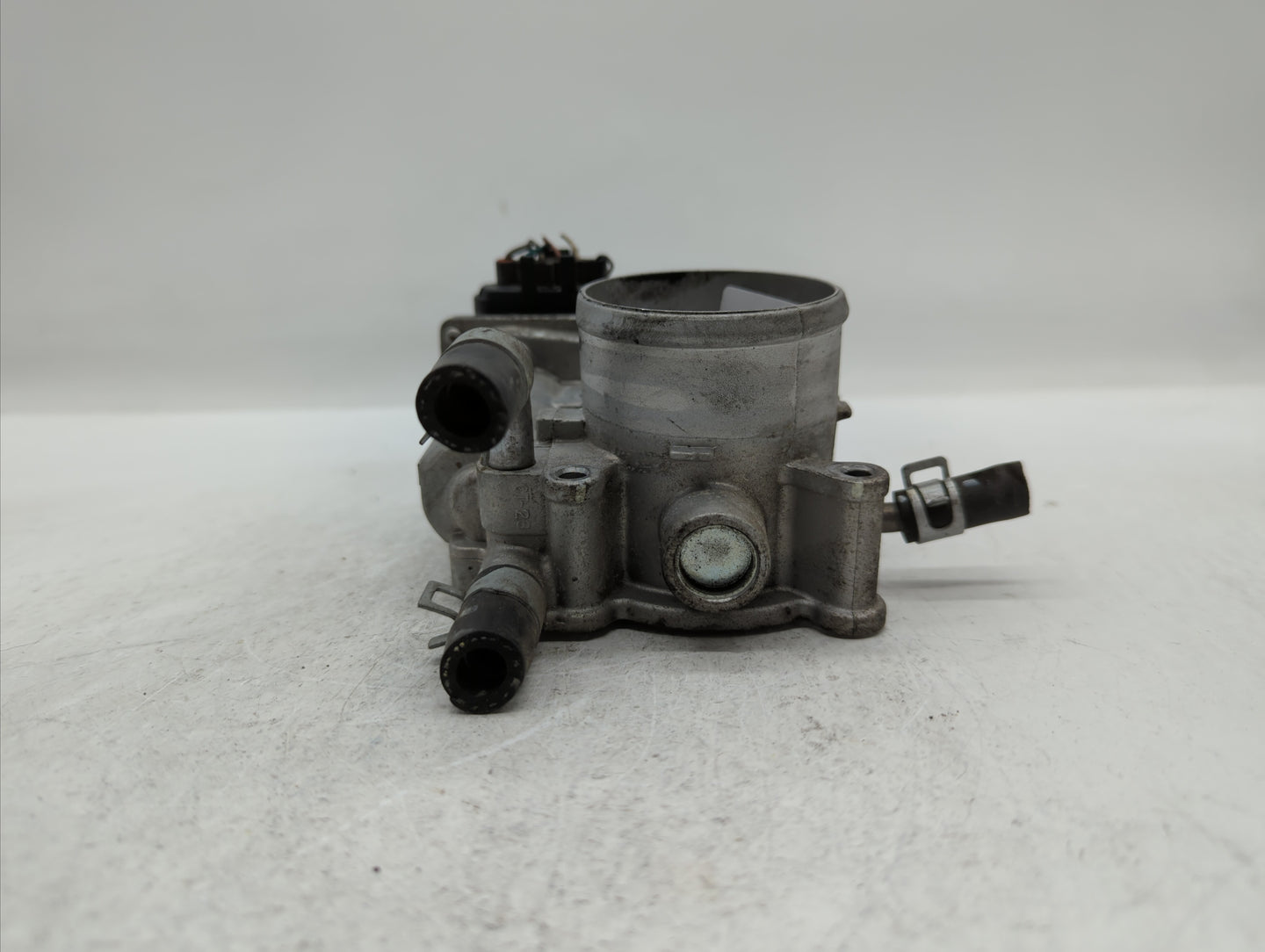 2012-2019 Kia Soul Throttle Body P/N:35100-2B310 5302-1S02, 35100-2B300 Fits Fits 2012 2013 2014 2015 2016 2017 2018 2019 OE