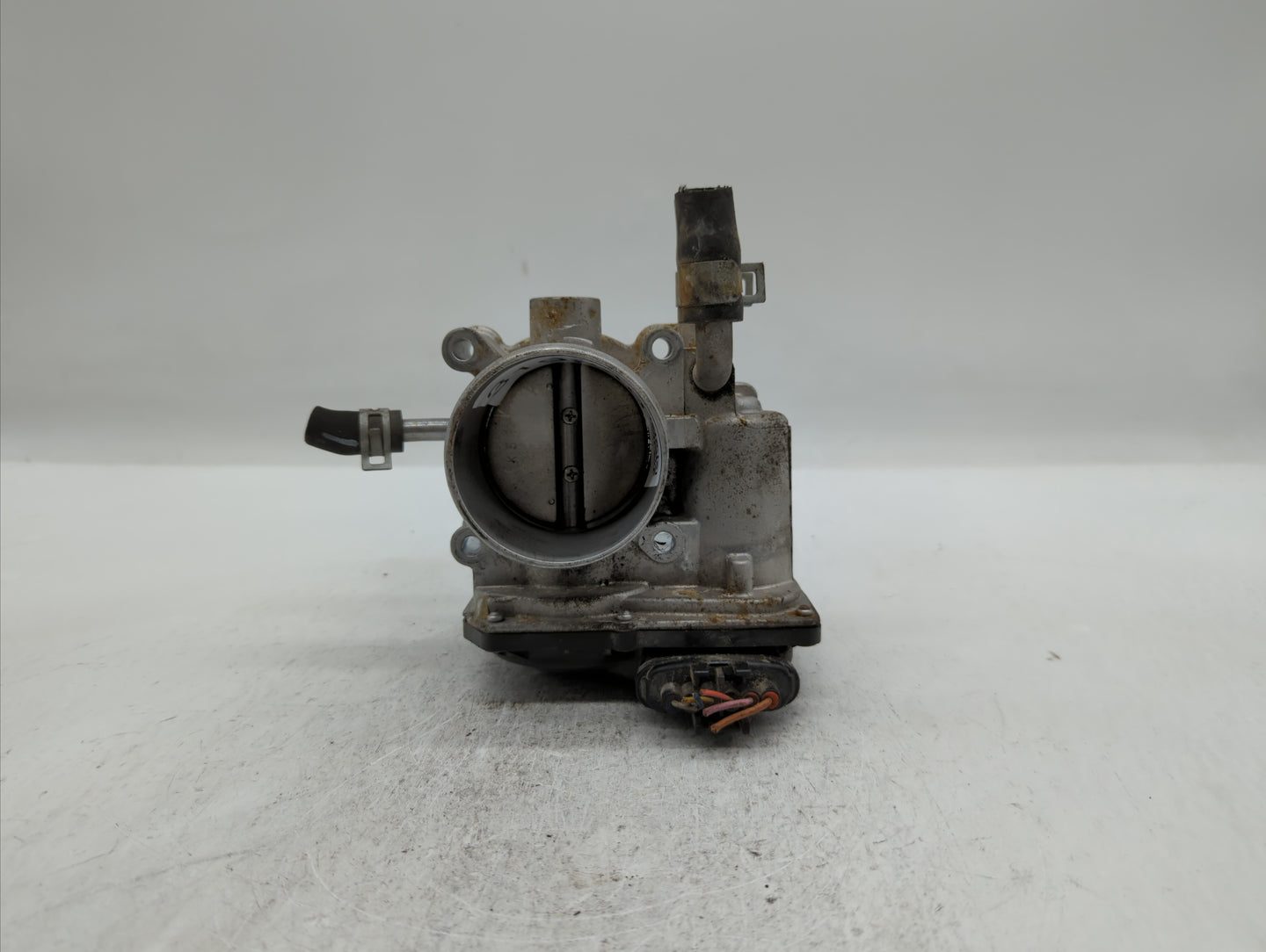 2012-2019 Kia Soul Throttle Body P/N:35100-2B310 5302-1S02, 35100-2B300 Fits Fits 2012 2013 2014 2015 2016 2017 2018 2019 OE