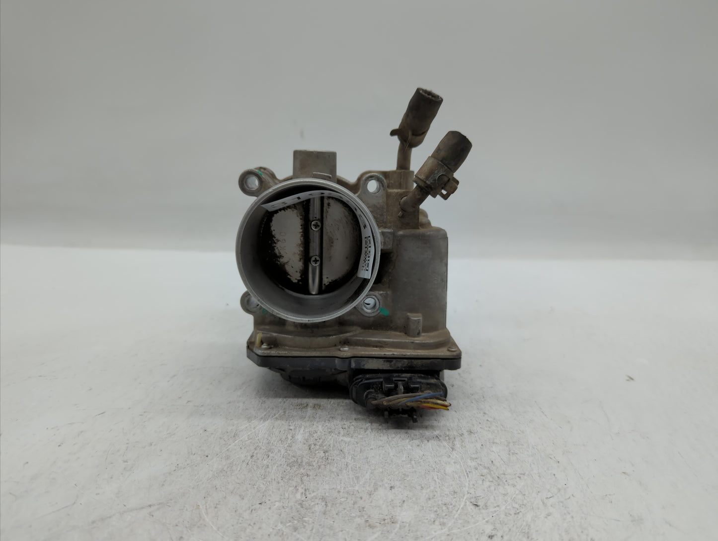 2014-2019 Kia Soul Throttle Body P/N:35100-2E710 35100-2E000 Fits Fits 2011 2012 2013 2014 2015 2016 2017 2018 2019 OEM Used