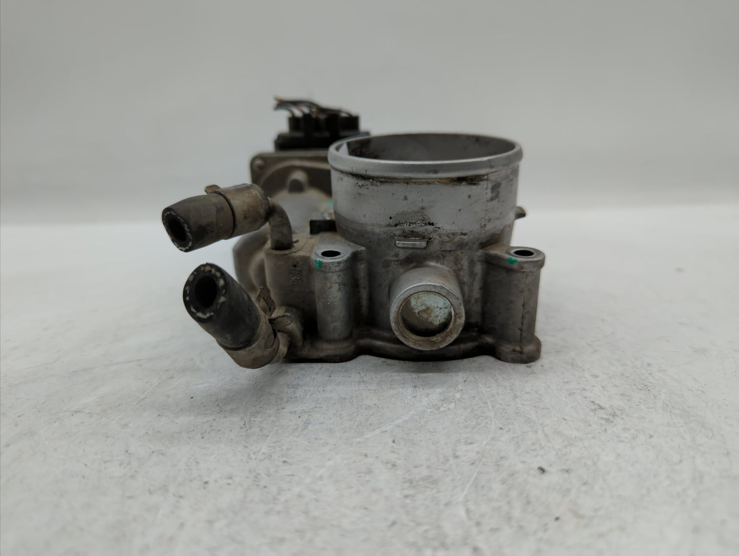 2014-2019 Kia Soul Throttle Body P/N:35100-2E710 35100-2E000 Fits Fits 2011 2012 2013 2014 2015 2016 2017 2018 2019 OEM Used
