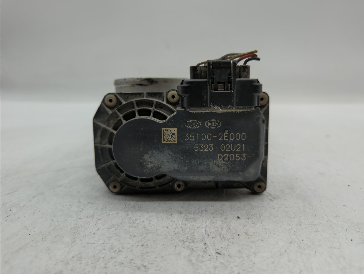 2014-2019 Kia Soul Throttle Body P/N:35100-2E710 35100-2E000 Fits Fits 2011 2012 2013 2014 2015 2016 2017 2018 2019 OEM Used