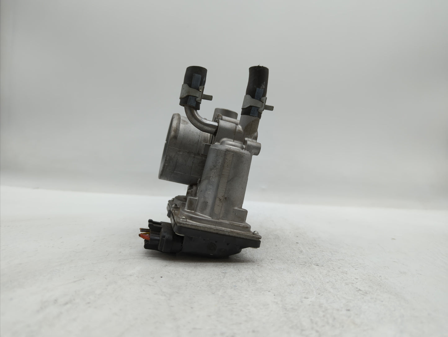 2012-2019 Kia Soul Throttle Body P/N:35100-2B310 5302-1S02, 35100-2B300 Fits Fits 2012 2013 2014 2015 2016 2017 2018 2019 OE